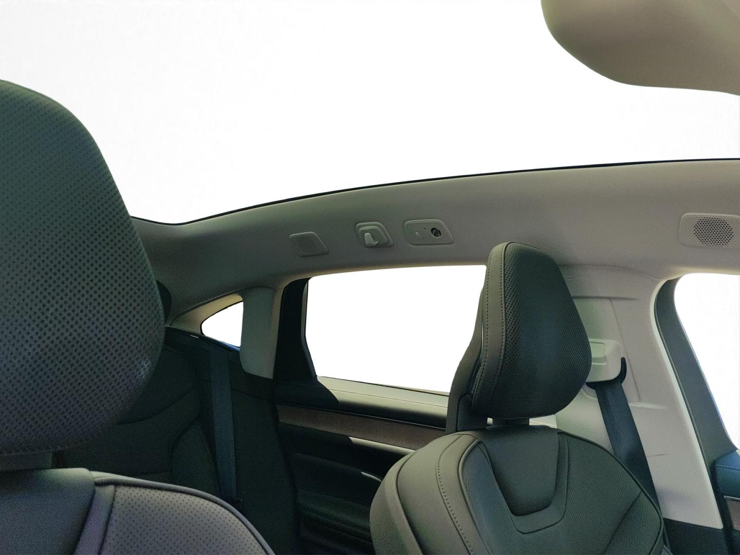 Volvo ES90