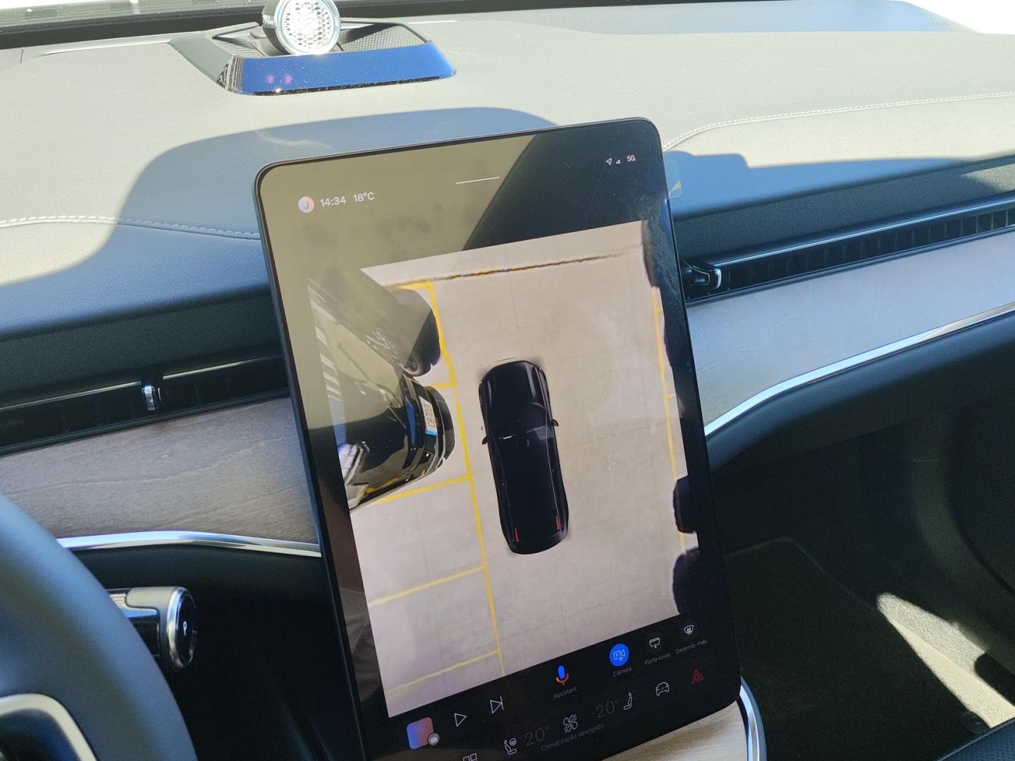 Volvo ES90