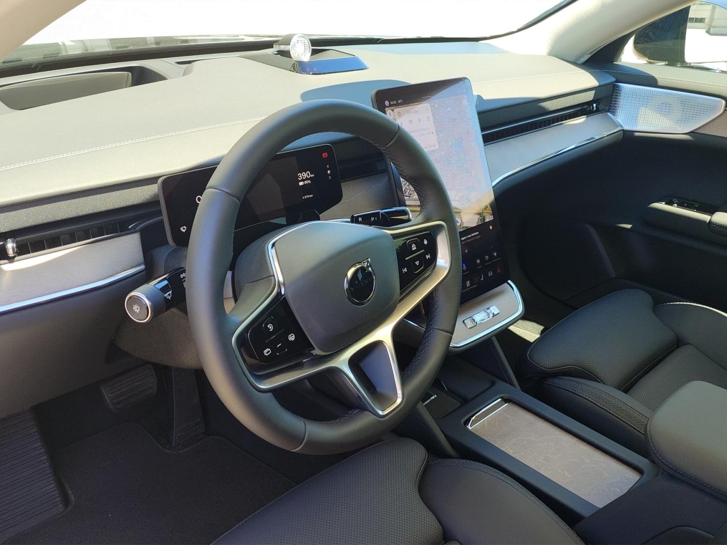 Volvo ES90