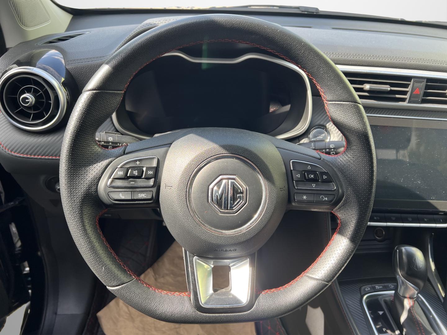 MG ZS
