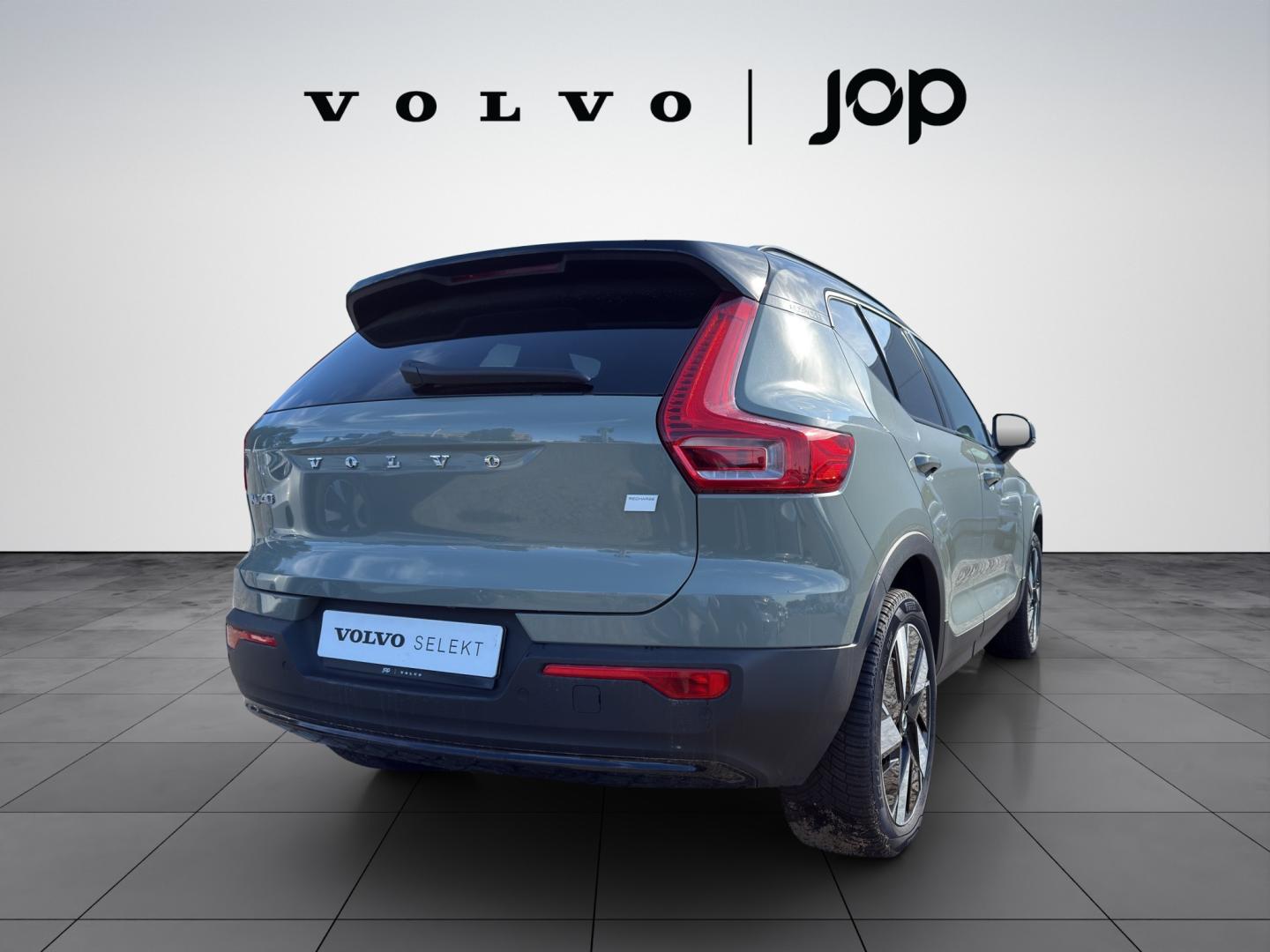 Volvo EX40