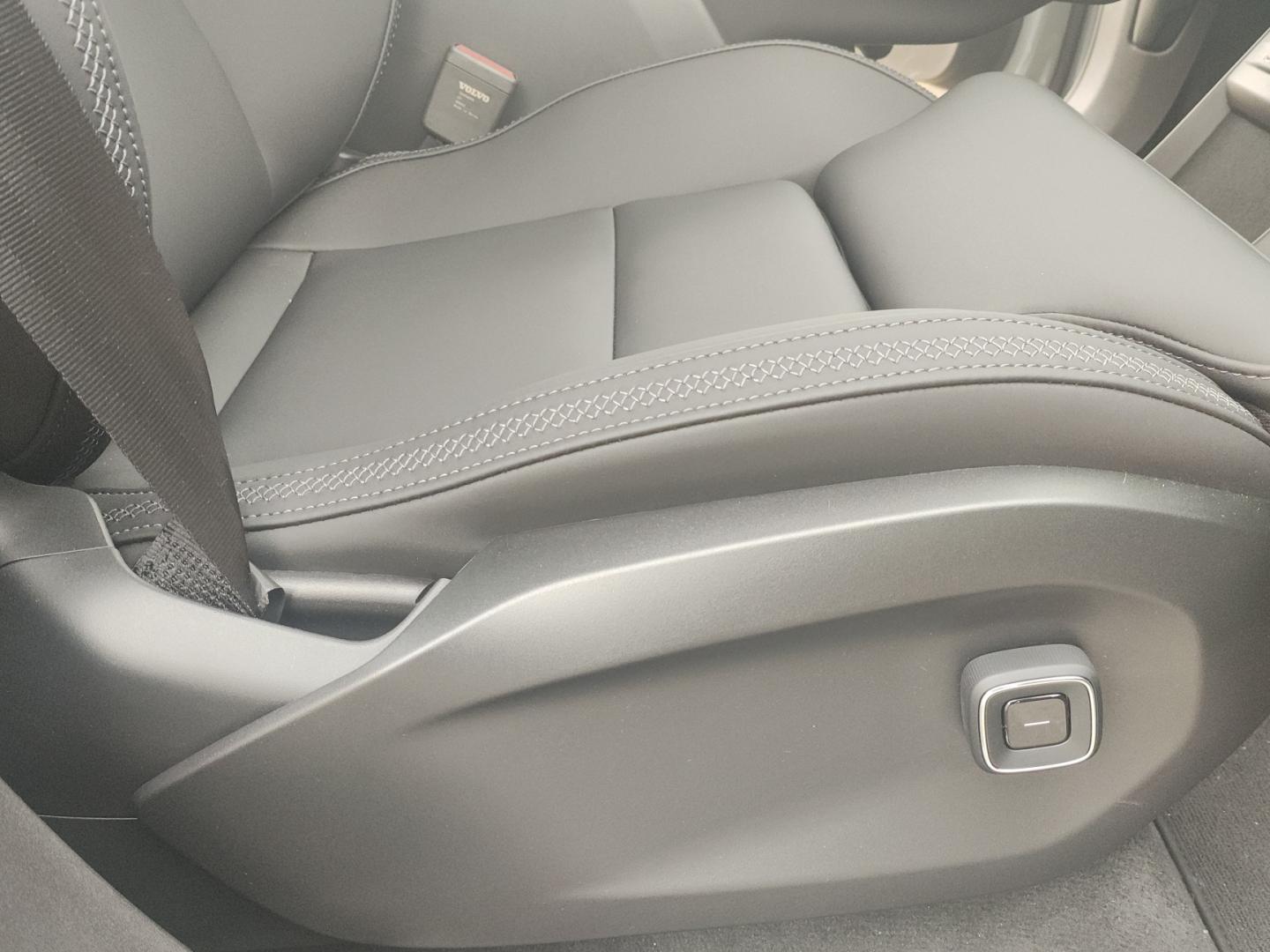 Volvo EX90