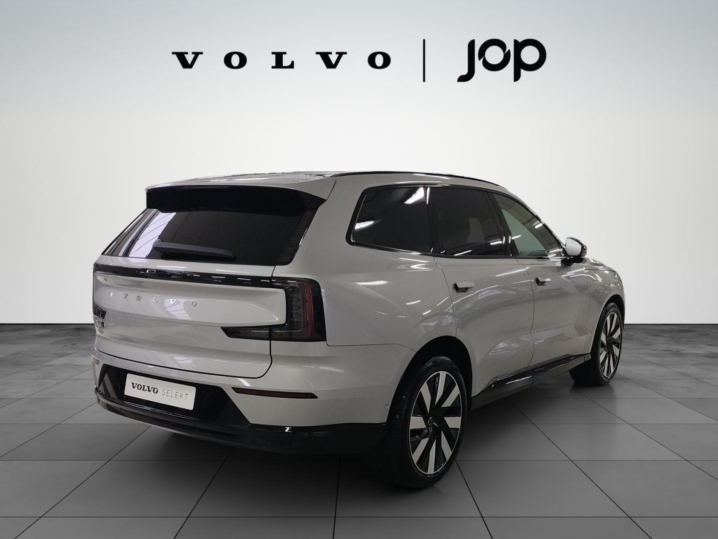 Volvo EX90